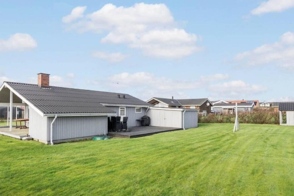 Beautiful And Amazing View - 3 Bedroom Cottage Vinderup Bagian luar foto